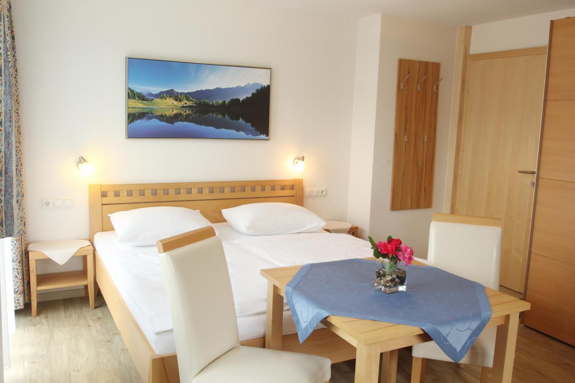 Apartmenthaus Dornroeschen Ramsau am Dachstein Rum bild